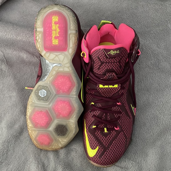 Nike Lebron Double helix - Picture 2 of 6